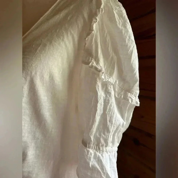 Anthropologie puff sleeved front gathered peasant white blouse size medium​ - Picture 2 of 6